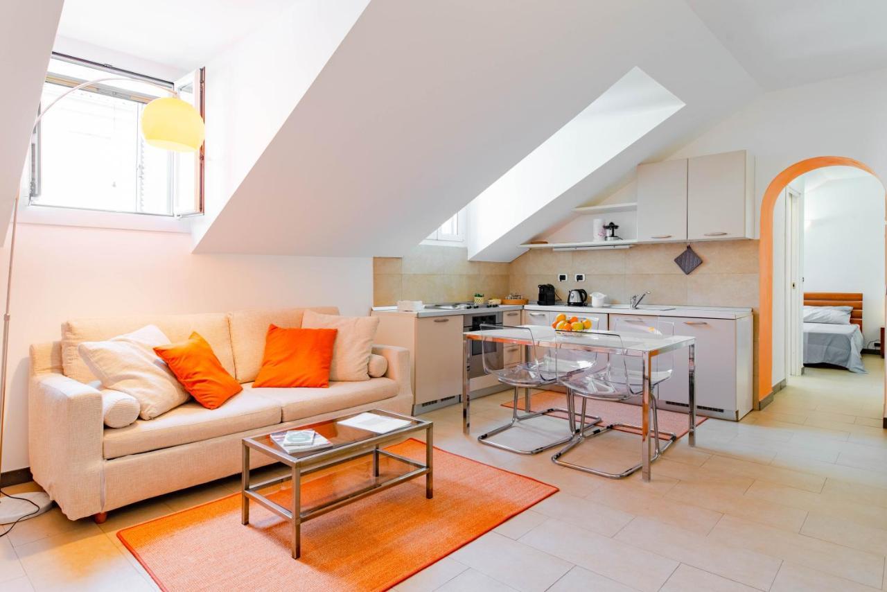 Apartment Ca Maria Vittoria By Happyhostorino Turin