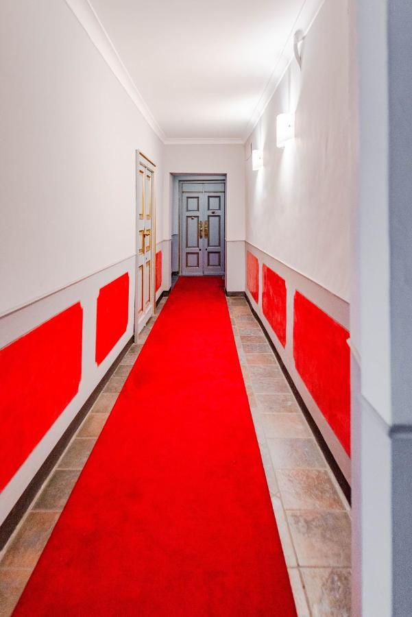 Apartment Ca Maria Vittoria By Happyhostorino Turin